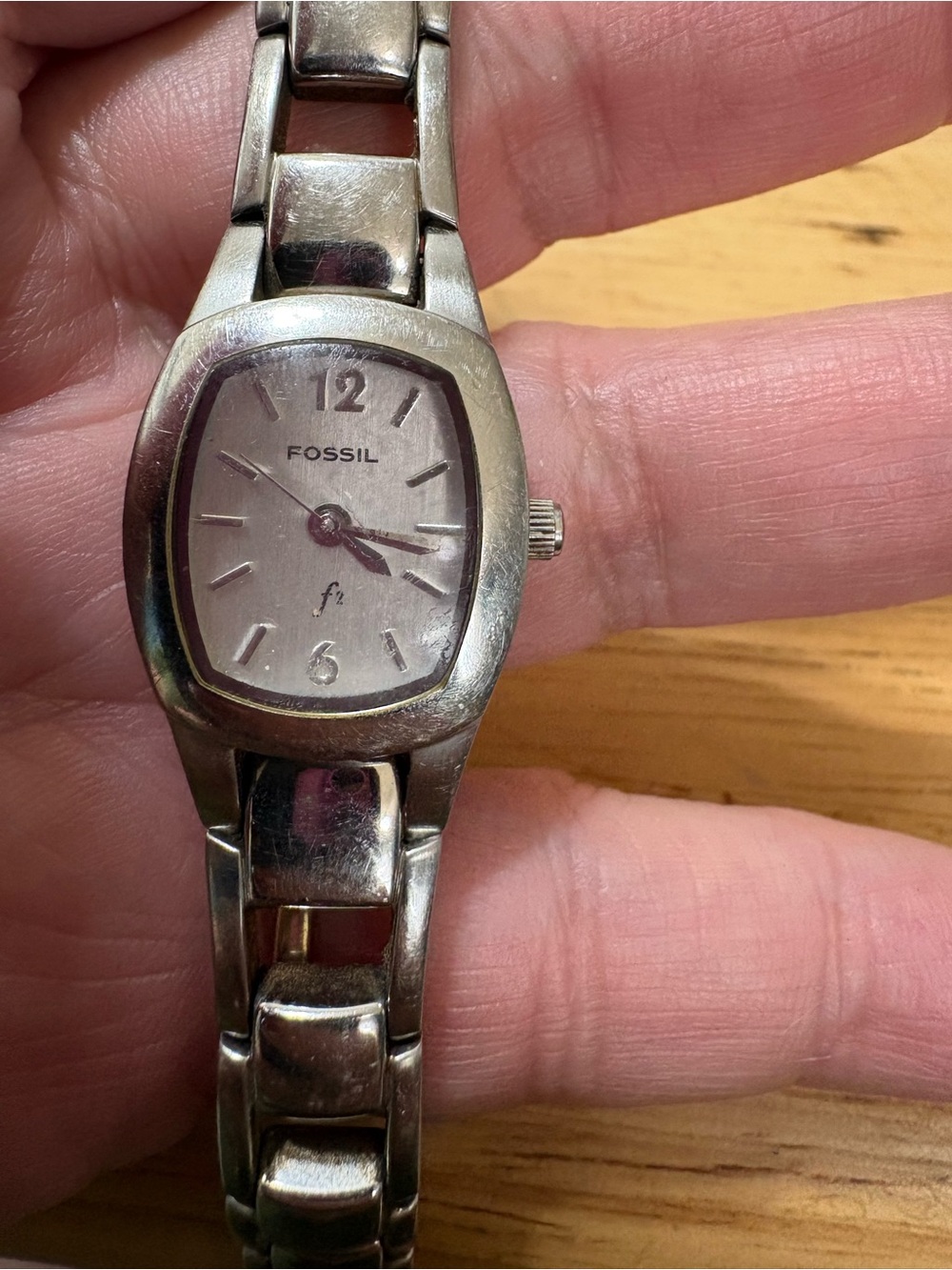 Fossil F2 ES-9526 Stainless Steel Women's Link Bracelet Watch - Silver Dial